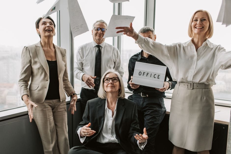 Generationen im Team: Wenn Boomer und Gen Z zusammenarbeiten